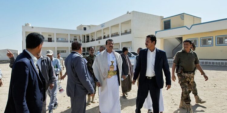 اختتام برنامج الطبيب الزائر بمستشفى كرى  وضع حجر أساس بناء 6 فصول بمدرسة الشهيد الشدادي بمخيم الجفينة في مأرب