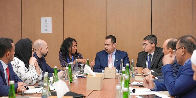 رئيس الوزراء: مشكلة المياه في اليمن قضية رئيسية يجب التعامل معها بحلول استراتيجية