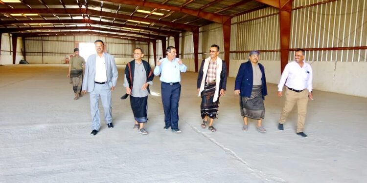 أمين  شبوة يطلع على إستعدادات إقامة المعرض الرمضاني الثالث