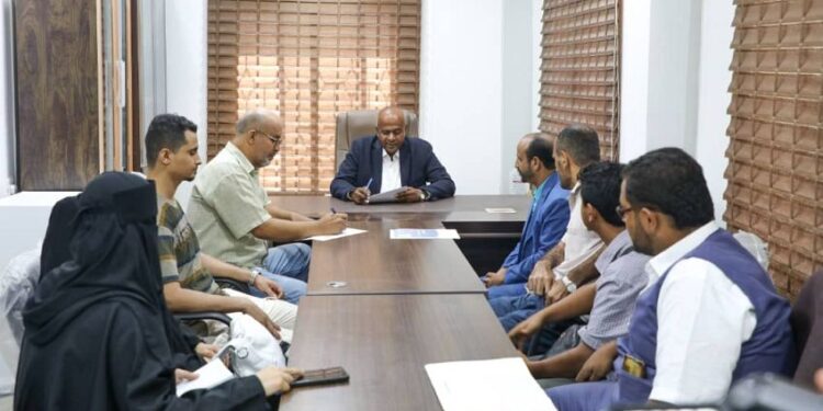 مناقشة مشروع قاعدة بيانات الأندية واستعدادات بطولة عدن السباحة