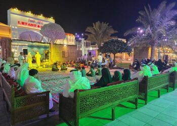 الثقلي يطلع على جناح سقطرى المشارك بمهرجان الشيخ زايد بابو ظبي