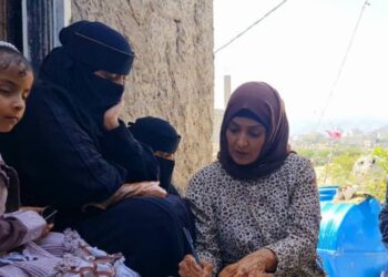 اللجنة الوطنية للتحقيق تستمع لشهادات النساء الضحايا في مناطق التماس بتعز