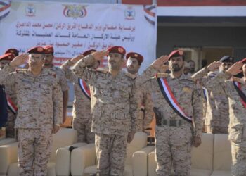 رئيس  الأركان  يشهد تخرج الدفعة الـ12 تأهيل ضباط بالمنطقة العسكرية السابعة