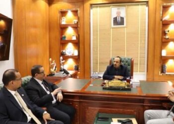 لقاء بحضرموت يناقش زيادة الرحلات بمطاري الريان وسيئون