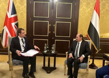 الزنداني يبحث مع وزير الدولة البريطاني والمبعوث الصيني تطورات الأوضاع في اليمن