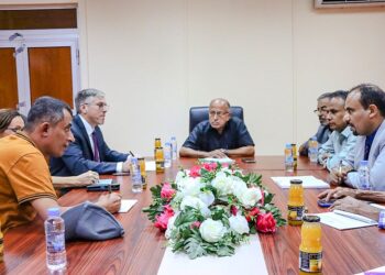 وكيل وزارة الثروة السمكية يبحث مع وفد الماني سبل تعزيز التعاون