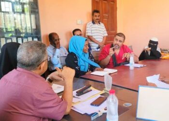 وكيل وزارة الزراعة يبحث مع الصليب الأحمر التدخلات في قطاع الري بلحج