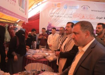 افتتاح بازار لعرض منتجات النساء.. والاحتفال باليوم العالمي لحقوق الانسان بمارب