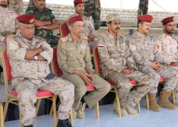 قائد المنطقة العسكرية الثانية يشهد حفل تخرج دفعة “الوفاء لحضرموت”