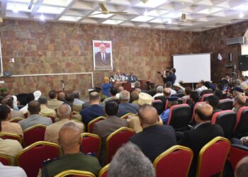 محافظ تعز:   استكمال عملية التحرير   أولوية رئيسية للسلطة المحلية