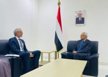 نعمان يبحث تعزيز التعاون مع برنامج الأغذية  ومفوضيه اللاجئين و الهجرة الدولية