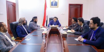 رئيس الوزراء يطلع على استعدادات وزارة الأوقاف  لموسم الحج
