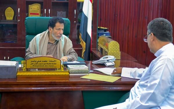 محافظ المهره  يطلع علي خطة مكتب الاثار وتحضيرات المهرجان الثقافي