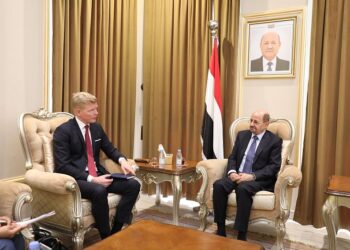 وزير الخارجية يشدد على ضرورة التعامل الدولي الصارم مع مليشيا الحوثي الإرهابية
