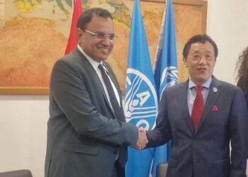 السقطري يبحث مع مدير منظمة (FAO) تعزيز التعاون الثنائي
