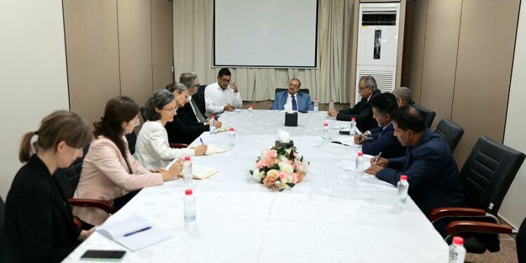 البركاني يعرض علي سفراء بالاتحاد الاوروبي مستجدات الاوضاع  باليمن