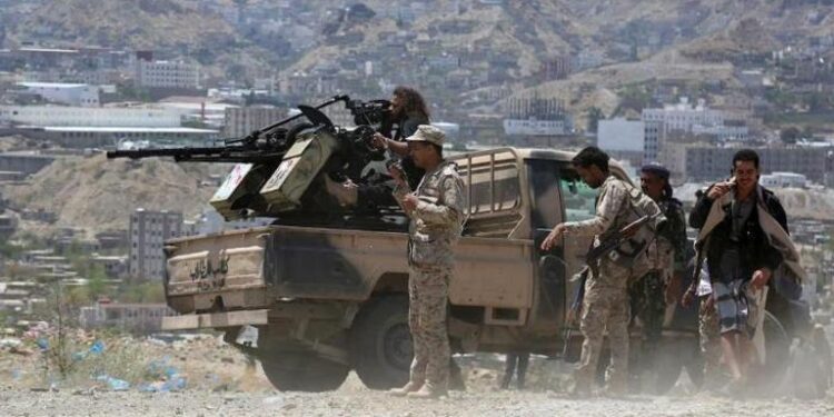 الجيش يصد هجوم حوثي شرق تعز