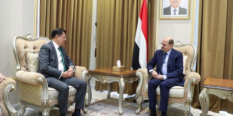 وزير الخارجية يودع السفير المكسيكي لانتهاء فترة عمله