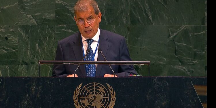 اليمن يحذر من إطالة الحوثيين  للصراع والزج بالبلاد بالصراعات الإقليمية المدمرة