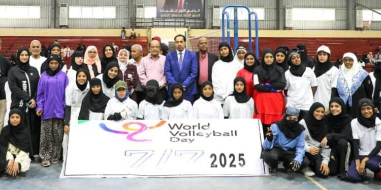 انطلاق البطولة التنشيطية لفتيات كرة الطائرة بعدن