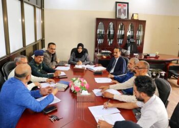 مناقشة آليات تنفيذ قرار تشكيل لجنة مكافحة الأدوية المهربة والمؤثرات العقلية بتعز