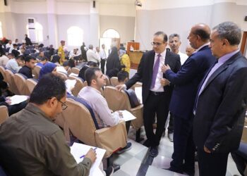 وزير الصحة يدشن امتحانات الكفاءة المهنية للكوادر الصحية