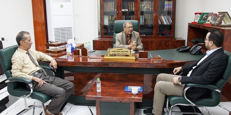 لقاء في عدن يناقش جهود حماية أراضي وممتلكات الدولة