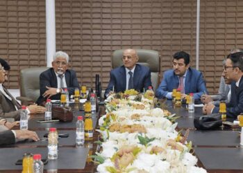 البنك المركزي يناقش إجراءات تأسيس شركة الدفع الفورية وهيكلة الشبكة الموحدة