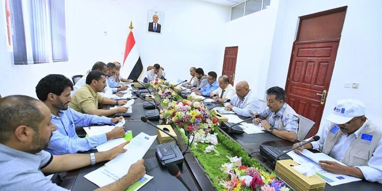 اجتماع بمأرب يناقش سير تنفيذ مشروع تطوير سلسلة القيمة لمحصول السمسم