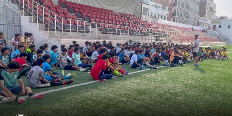 الجهاز الفني لمنتخب الناشئين يدشن برنامج النزول الميداني لانتقاء المواهب