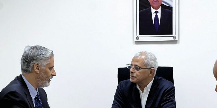 نعمان يبحث مع نائب (UNFPA) المشاريه الجاري تنفيذها باليمن