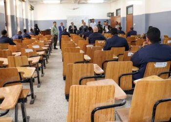 وزير العدل يدشن الامتحانات  لطلاب السنة الثانية في معهد القضاء