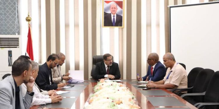 وزير العدل يبحث مع ممثل مفوضية حقوق الإنسان تعزيز التعاون المشترك