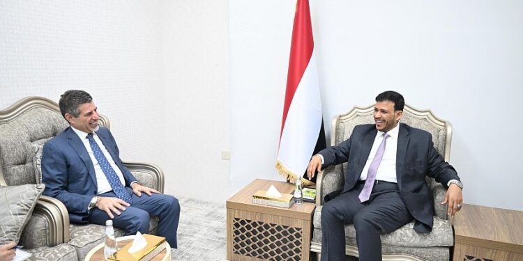عبدالله العليمي يبحث مع  السفير الامريكي مستجدات الاوضاع في اليمن