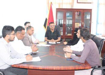 أمين حضرموت يناقش مخرجات ورشة “إدارة مخاطر الكوارث وتمويل القدرة على الصمود”