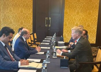 وزير الخارجية يبحث مع المبعوث الاممي مستجدات الأوضاع في اليمن