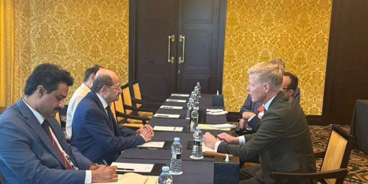 اشاد  بالمواقف السويسرية  وزير الخارجية يبحث مع المبعوث الاممي مستجدات الأوضاع في اليمن