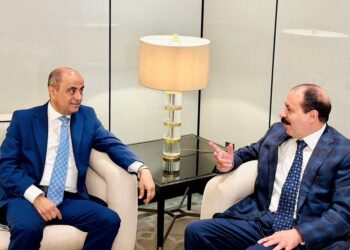 رئيس الوزراء يناقش تداعيات العقوبات الأمريكية على  شركة كمران