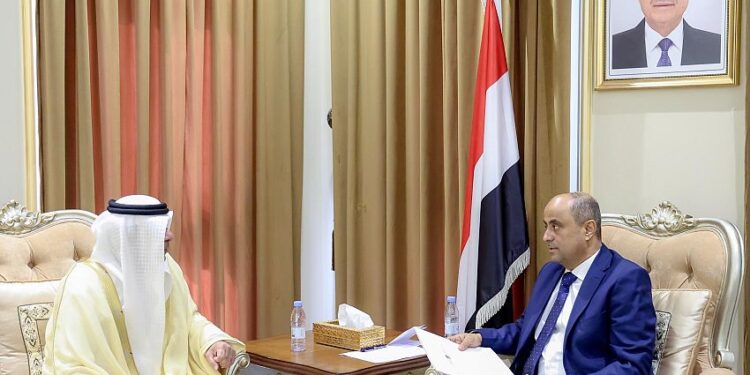 الامارات تدعو بن بريك في القمه العالميه للحكومات