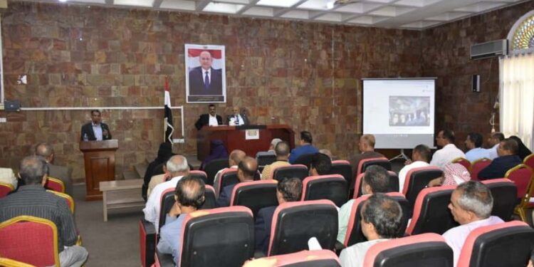 محافظ تعز يؤكد :عازمون على تحقيق التوظيف الأمثل لما لدينا من موارد ذاتية ومتاحة