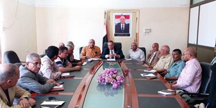 اجتماع بتعز يناقش مع  شركاء برنامج الغذاء الوضع الإنساني والعمل الإغاثي