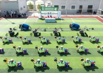 تسليم معدات زراعية حديثة لدعم المزارعين في حضرموت