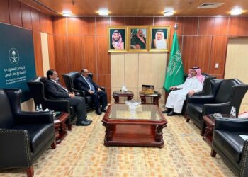 حُميد يبحث مع السفير السعودي دعم قطاع النقل في اليمن