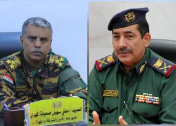 وزير الداخلية يطّلع على سير عملية مداهمة أوكار عصابات المخدرات في المهرة