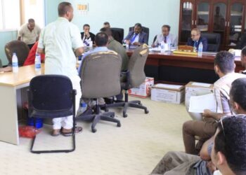 فتح مظاريف مناقصة مشروع تشيد كلية المجتمع في سقطرى