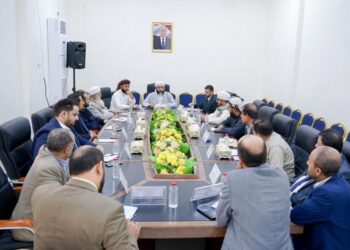 اجتماع في عدن يناقش سير العمل في قطاعات وزارة الأوقاف والارشاد