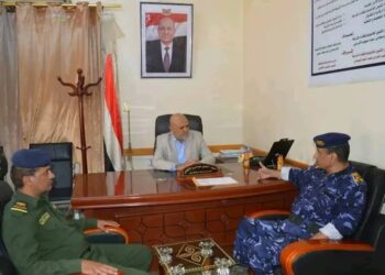 محافظ تعز يوجه بإزالة محطات الغاز والبترول المخالفة