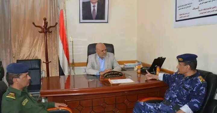 محافظ تعز يوجه بإزالة محطات الغاز والبترول المخالفة