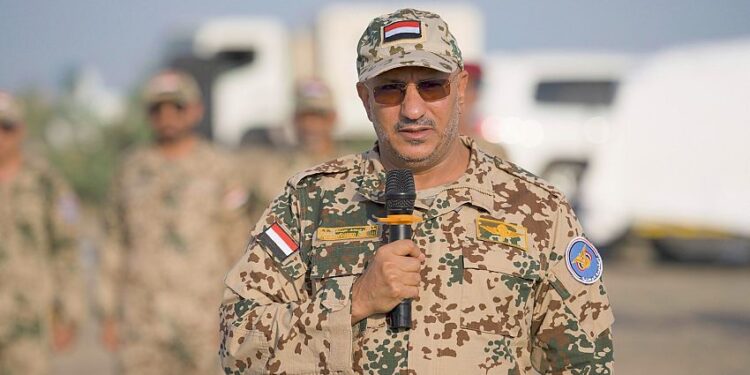 طارق صالح: نطور قدراتنا العسكرية براً وبحرا والسلام لن يتحقق إلا بالقوة