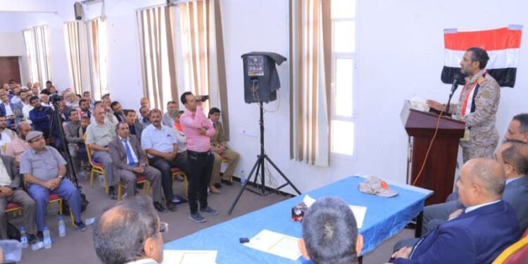 رئيس الاركان يفتتح الملتقى التربوي لمديري المدارس ومسؤولي الانشطة بمأرب